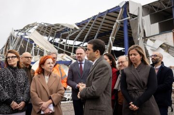 Ministra do Ambiente e Energia na Marinha Grande, acompanhada pelo Ministro da Presidência, pela Ministra da Juventude, Cultura e Desporto e pelo Comissário Europeu para a Energia e Habitação, Dan Jørgensen. | Sara Matos / MAEN