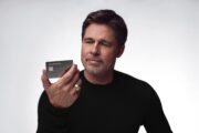 O ator Brad Pitt protagoniza a nova campanha da Trade Republic/Foto: Trade Republic