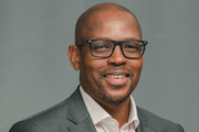 Dennis Mbingo, CEO do FNB Moçambique | Foto: FNB Moçambique