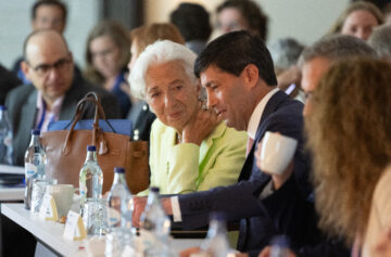 Christine Lagarde, presidente do BCE e Kevin Warsh, presidente da FED/Foto: BCE