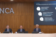 O presidente do ABanca, Juan Carlos Escotet Rodríguez, CEO, Francisco Botas, e CFO, Alberto de Francisco/Foto: Apresentação dos Resultados