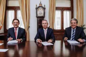 João Baptista Leite, CEO da UNICRE, Luís Morais Sarmento (BdP)  e Fernando Nobre de Carvalho administrador da UNICRE 